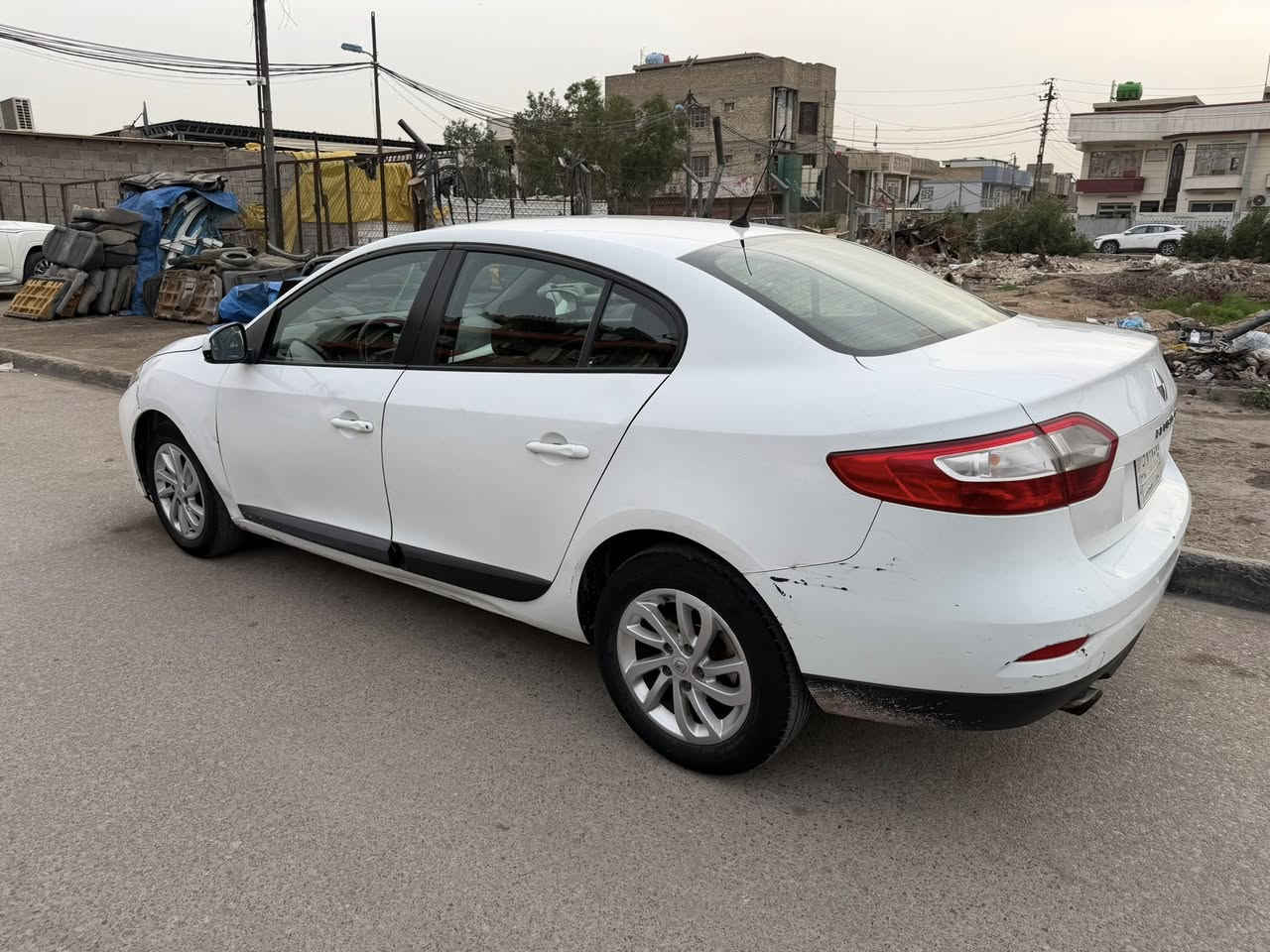 السلام عليكم رينو فلونس موديل 14 استلام شركة كفاله عامة من الصبغ والبارد فقط دحجه بلجاملغ الأمامي فقط والباقي مكفول رقم بغداد محور كير ومحرك كورلا السعر 55 الاتصال ***********
