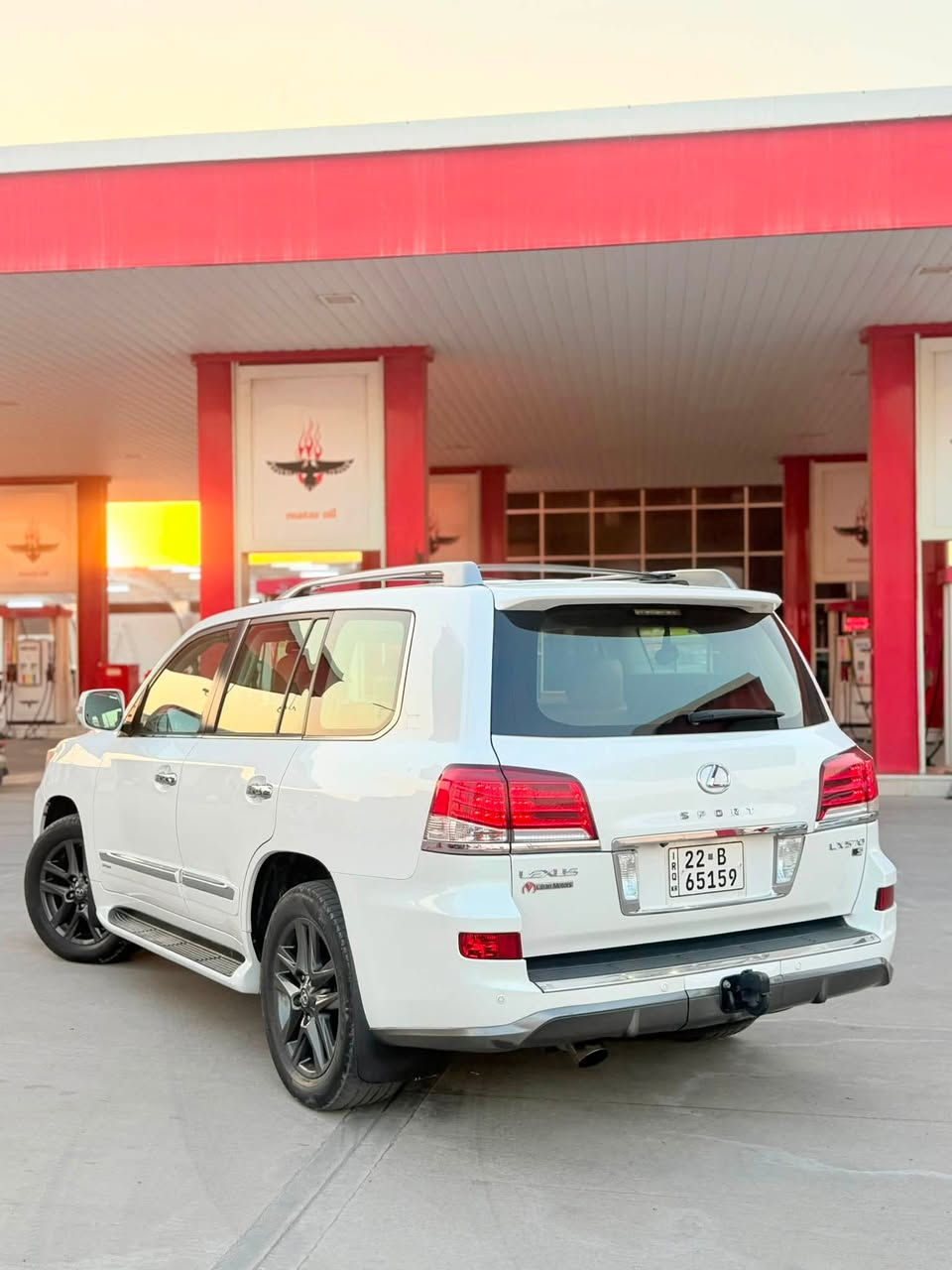 2013   LX570  خليجى  بريم
فول فول مواصفات كلش جديد مكفولة كفالة عامة حتى دعامية ماشية 200 الف حقيقي   
بسمى سياره  رقم اربيل دولي جديد جاهزه من كلشىي شرط 
گير و محرك  شرط  الفحص بدون عيب   
مواصفات
{ بصمه _ فتحه _ رادار _ داخل مشمشى _ كاميرا 
_ كشنات تبريد و تدفيه _ 3 شاشه _ ستيرن كهربائى 
_ سنوق شفط _ جكات _ بعد هوايه مواصفات 

مكان  كركوك. السعر 328 $❤️
***********
