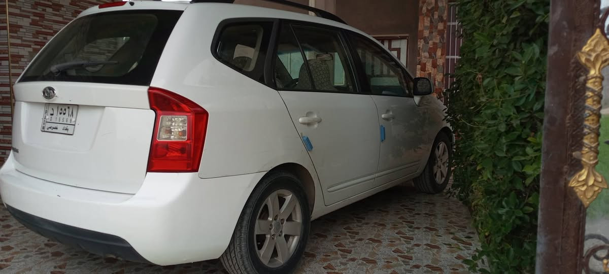 سياره كارينز موديل 2009 رقم بغداد والسعر 110 بي مجال بسيط
المكان الرمادي حصيبه الشرقيه رقم الهاتف ***********
