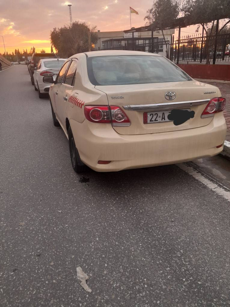 سلام علیکم
تەکسی کرۆلا 2013 بۆ فرۆشتن مەکینە گەورە گێڕ تۆماتیک بیلادی
نرخی 120 وەرەقەو مامەڵەیەکی کەم
لای سایەقی لۆری خۆی لێ خشاندیە کامل سبوغە هەندێک سەقفیشی بویتە مەعجون بە وەرگەڕاو دەیفرۆشین
پێش و پشتی خاوێنە بەگشتی 
سەنەوی نوێیە تا نزیک 2029
وێنەی فەحسکردنی دانراوە
تکایە تەنیا پەیوەندی بکەن
ژمارەی پەیوەندی 
*********** أربيل, العراق
