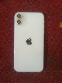 آيفون ١١ • ١٢٨ • بطارية ٧٣