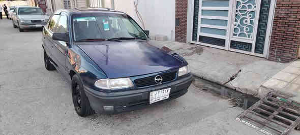 اوبل استره موديل 1993 بسمي شرط بلادي تبريد بلادي علا وضع الشركه محرك 16 كير عادي شاشه كامره سياره مال بيت السعر 53 وبيها مجال تلفون *********** شرط التحويل سنويه ٢٧ كلها شغال وضع شركه تايات جديد
