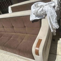 تخم ٨ مقاعد • مستعمل • تلفزيون LG ٤٣