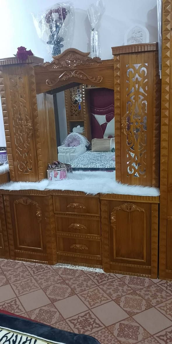 غرفة خشب عراقي للبيع جديد مستخدمه قليل نظيفة كلش كلش السعر مليون  التواصل ع خاص العنوان موصل الأيسر حي التعليم


**إذا كنت صاحب هذا الإعلان وتريد حذفه لأي سبب، رجاءا أرسل رسالة إلى الدعم الفني**