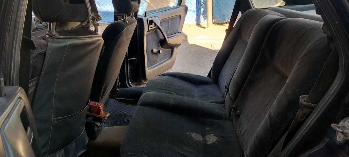 سلام عليكم.. للبيع 
اوبل فكترا موديل 91 حجم 18 المرغوب باسمي شرط التحويل مشروع وطني لحد 2030 رقم دولي انكليزي سياره جاهزه شغل وروح للبصره 
كير محرك صدر امامي خلفي تايرات باتري كله شرط 
سعرها 34 ورقه والشراي بيها مجال اله اخلي ع راسي 

(( ملاحظه)) السياره بلاد من الدعاميه للدعاميه لا ضربه لا طخه قطره معجون مابيها شرط الفحص.... فقط هلالات يرادله تعمير 

***********
