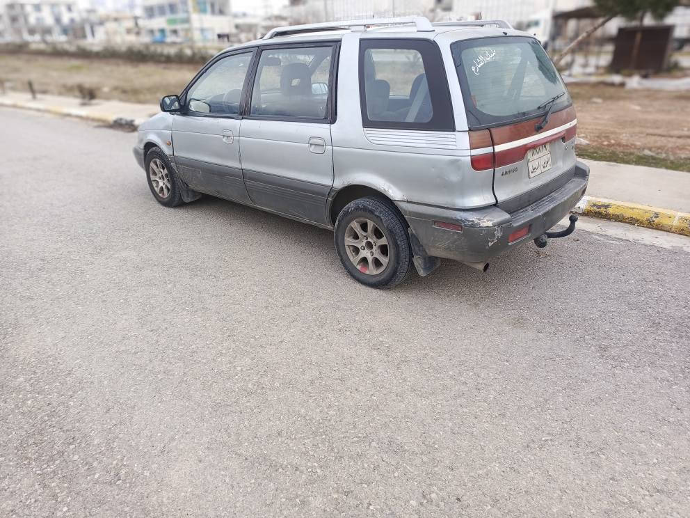 لان سه ر مۆدێل 1993حه ونه فه ر
گێڕومه کینه زۆر پاکه سه یاره که زۆر پاک ماوه ته وه سڵایت ته بریت  
به ناوی خۆمه وه یه سه یاره که
***********
سعر36معامه له یه که م السليمانية, العراق
