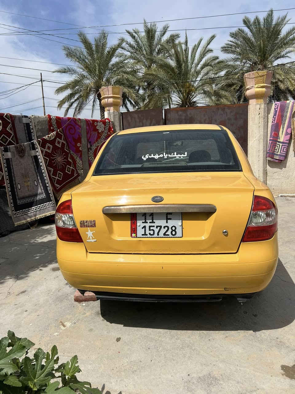 طيبه 2015
مكينه وكير خير من الله 
تخم تاير جديد حداديه كارتون كهربائيات كله بلادي 
شواصي نضاف كلش 
صبغ جاملغ خلفي بدون دواخل 
رقم بغداد نكليزي مصفره 
سياره جاهزه كبل لشارع 
السعر 37وبيه مجال بسيط 
مكاني طوريج 
***********
