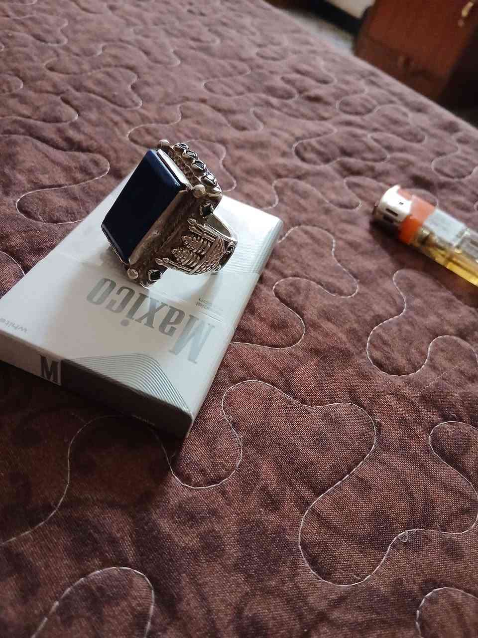محبس ازورد تكمة وزن ثقيل مطعم بزفير السعر ١٥٠ مكاني حي البساتين***********
