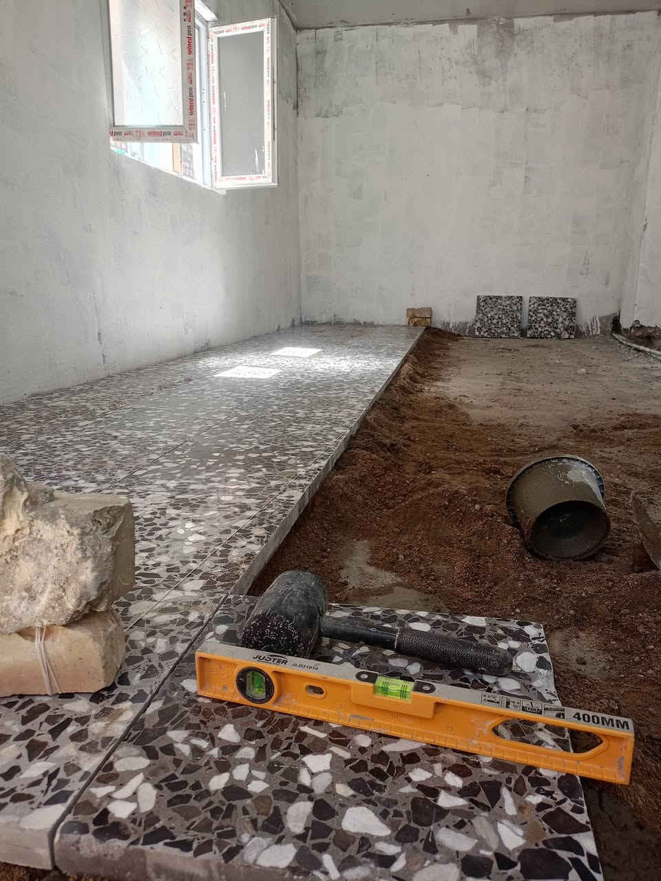 سلام عليكم
خلفه ارضيات بورسلين وكرانيت ومرمر و كاشي 
بايات درج بور سلين مرمر
شرط شغل درجه ولى 
متفرغ حالين 
رقم ‏‪0770 621 8895‬‏ واتساب
