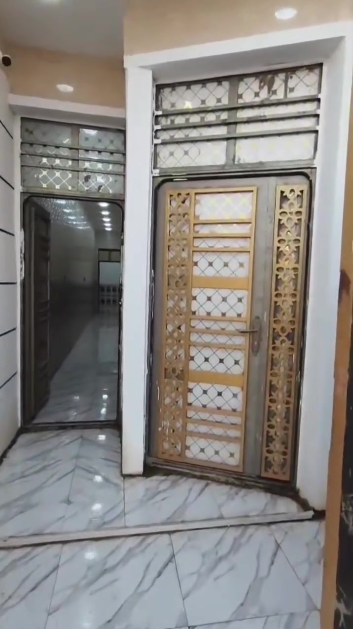 🏠بيت. طابقين للبيع
الموقع / الرمادي / 5 كيلو نزلت الشراع 

 المسساحة 100متر 

الشارع  10

تفاصيل البيت / طابقين الطابق الأول بناء طابوك سنه 2023
 غرف،1 وصاله ومطبخ ودوانيه  و صحيات داخليه وخارجيه

الطابق الثاني. بناء بلوك 2غرف وصاله وصحيات

 الهاتف / ***********
