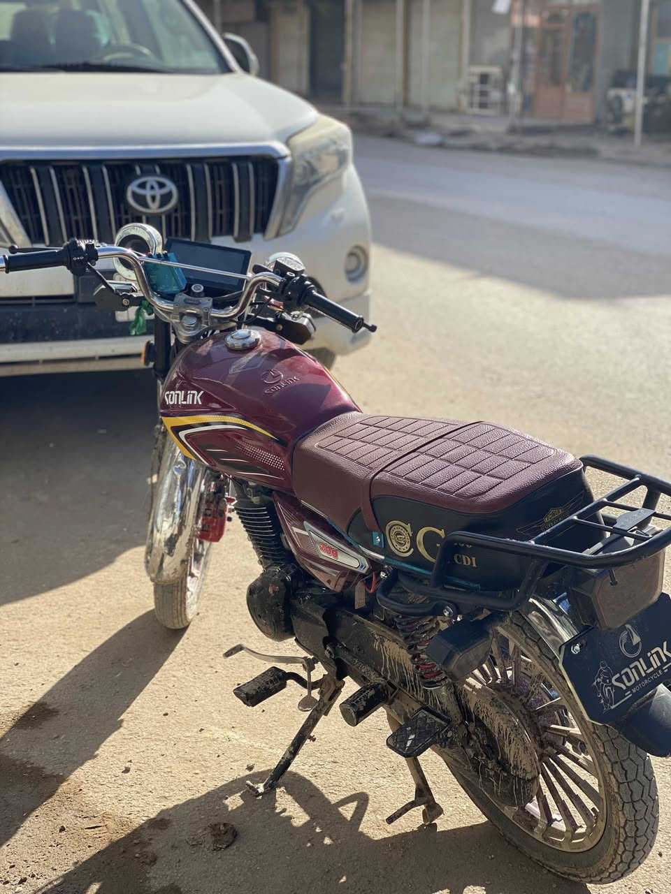 سلام عليكم
دراجه لبيع موديل ٢٥ كفاله عامه ضاخطه وزنجيل  دراجه خير من الله   سرعه معدل فول شلعه فول  نقص واحد مابيه 
سعر   ٧٧٥ وبيه مجال شي بصيط 
مكان ديالى الخالص  
الرقم ***********
