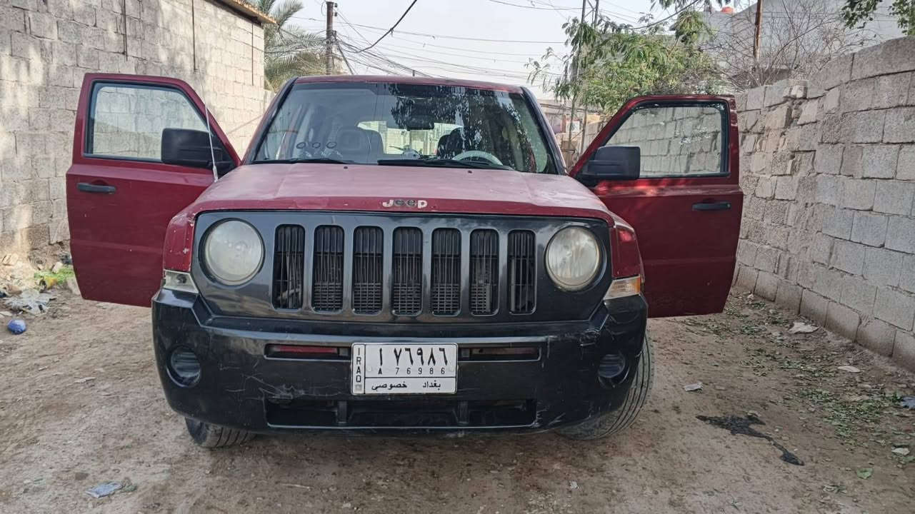 سلام عليكم من رخصه صاحب الكروب المحترم للبيع سياره جيب باتريوت مديل 2007 محور مكينه كورلا سياره شرط التحويل تدفئه تبريد تخم تاير بيع او مراوس حسب القناعه بسياره ادوات مكان بغداد ***********
