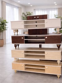 ميز بلازما • جديد • توصيل لباب البيت