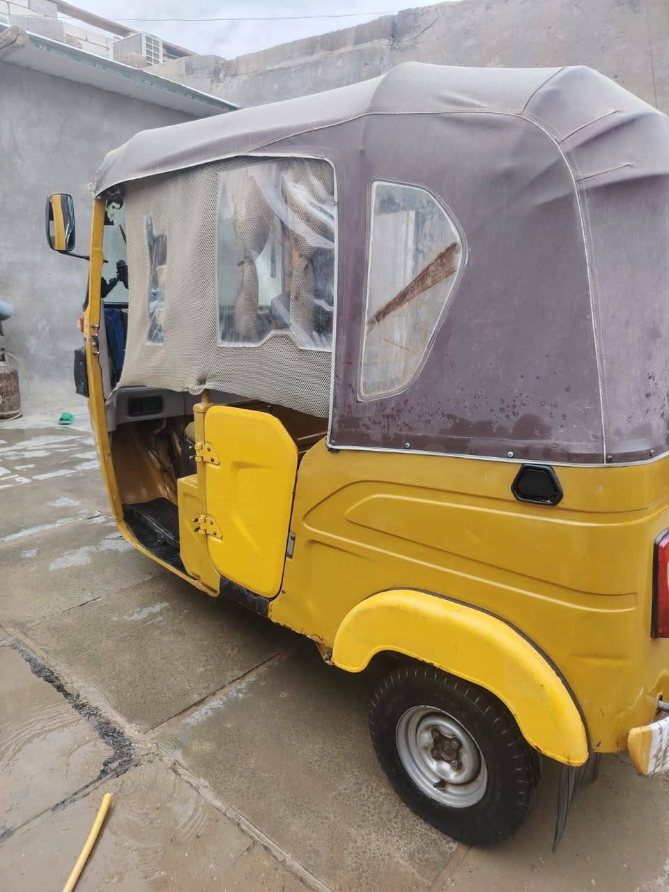 سلام عليكم تكتك للبيع تكتك 21 رقم سنويه 
*********** موجود بس واتساب
