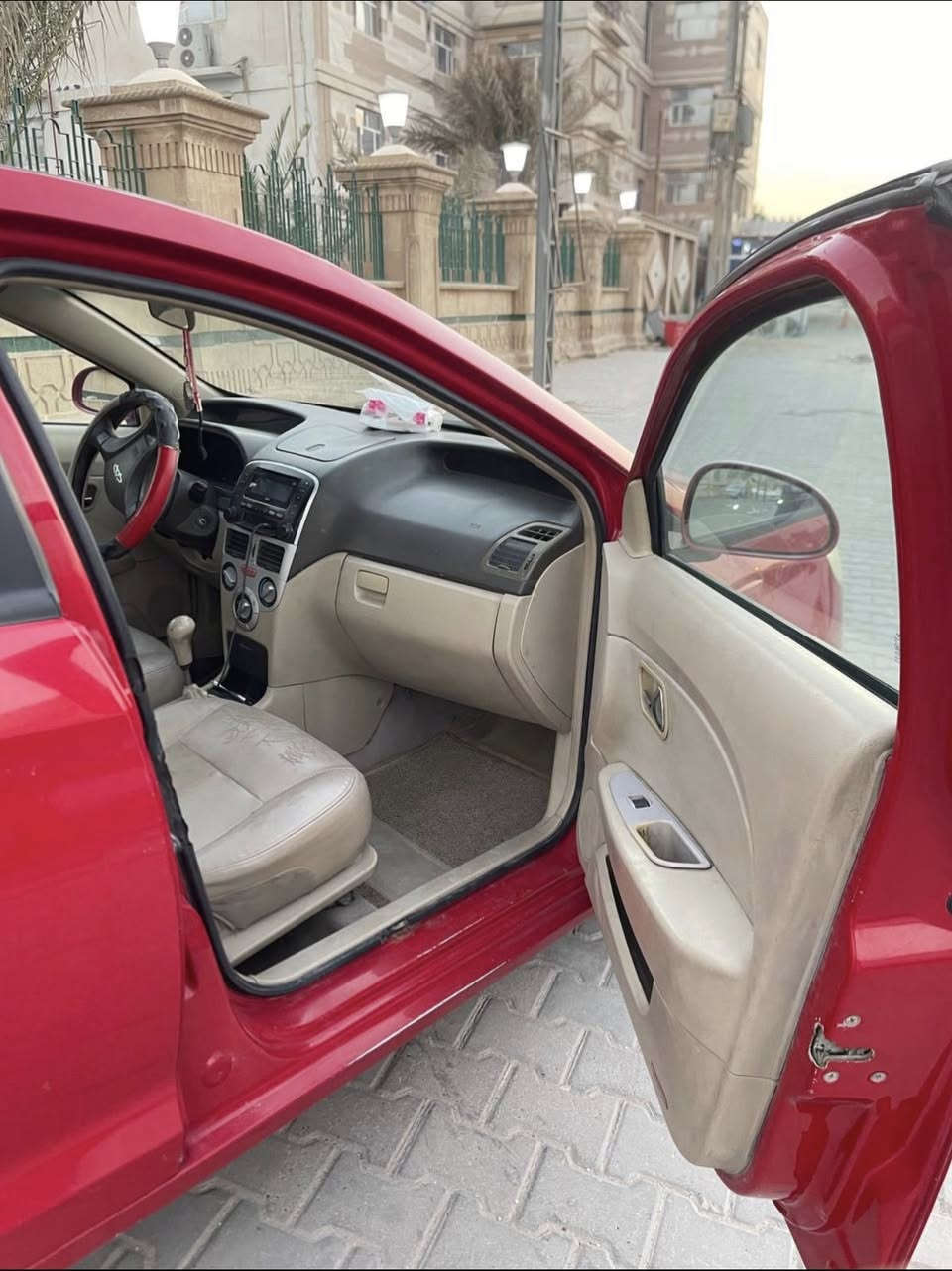 السلام عليكم سيارة شيري فلاوين 2013 رقم انلكيزي سنويه لحد 2029 سياره كامله تبريد شغال كهربائيات شغاله مكاني نجف رقم الهاتف *********** السعر 37وبيه مجال
