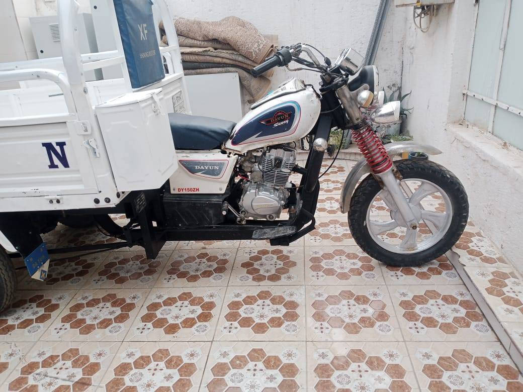 سلام عليكم ستوته للبيع موديل 2012 رقم ابيض السعر مليونين ونص وبيه مجال بسيط رقم الهاتف ***********
