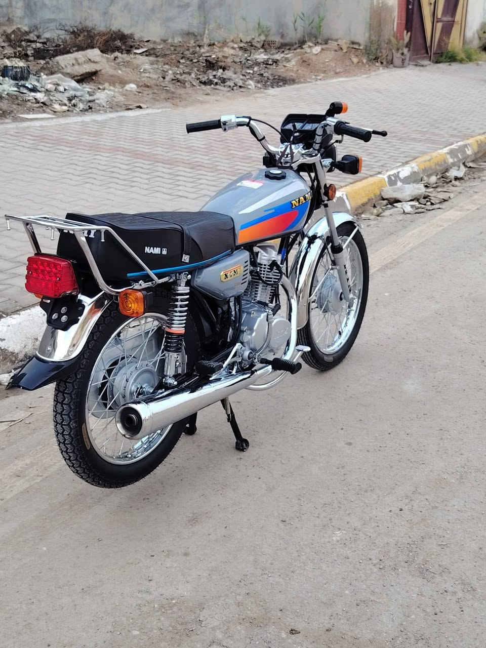 دراجه انامه متياز أوراق سكنر صالها ١٨ يوم من مشدوده 2027 سعر ٨٠٠ أو بيها مجال قليل مكاني واسط الصويره ***********
