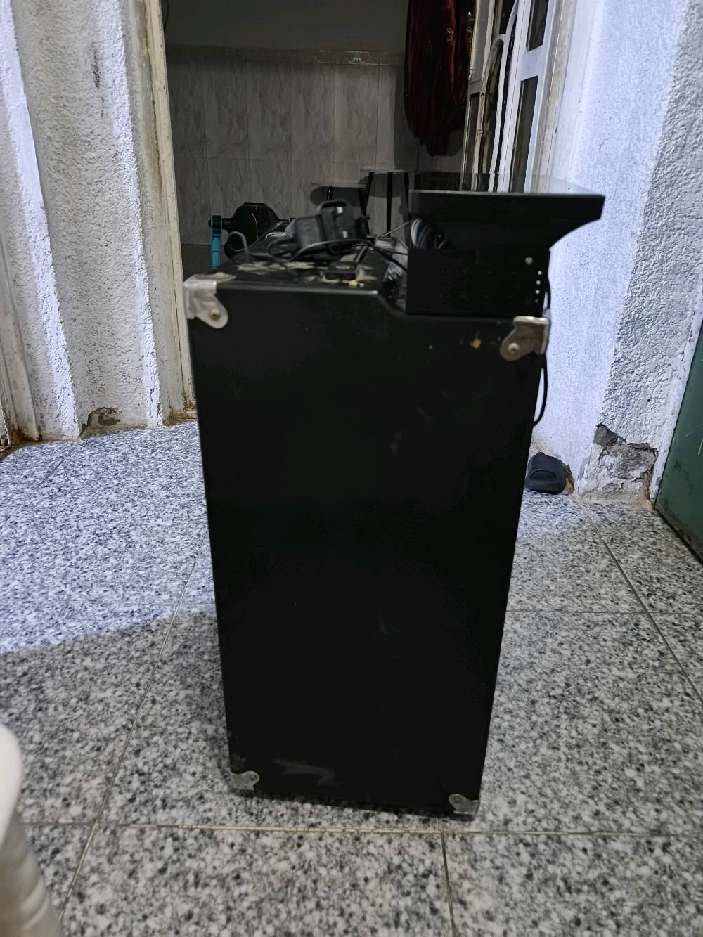 سماعه حجم كبير صوت عالي بيها شاشه نضام اندرويد كل شي بيها بلوتوث تنربط عله التلفون ب 80 مكاني بغداد البياع ***********