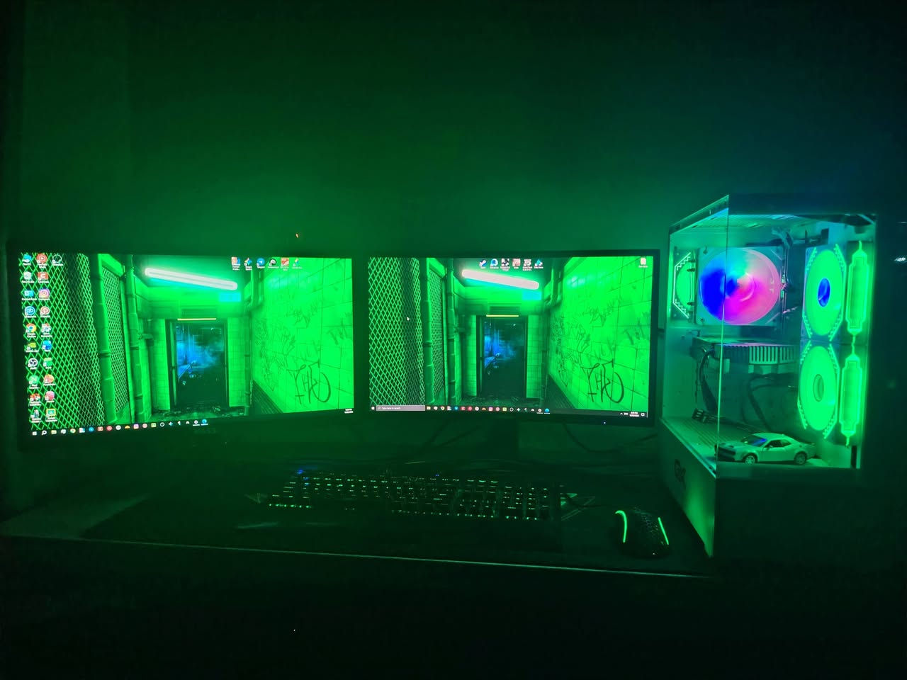 السلام عليكم شباب...
للبيع تجميعة ثلجية ❄️ 
جديدة كلش استعمال قليل جداً
مواصفات 
CPU Intel Core i5 11400f 
GPU RTX 2060 (ZOTAC) 
M.B Asrock H510 M.2
Ram 16gb 3200 mhz  (2x8) 
SSD 500gb Mercury
Psu 650w
 CPU Cooler Mass لون ابيض
Case GX-21 White

ملاحضات : الكرت حرارتة متعبر 71 ابداا تحت الضغط 
المعالج سرعة البوست مالته 4.3ghz
القطع كراتينهم موجودات وجديدات كلهم🤍
بـس الكيس للبيـع!!


**إذا كنت صاحب هذا الإعلان وتريد حذفه لأي سبب، رجاءا أرسل رسالة إلى الدعم الفني**