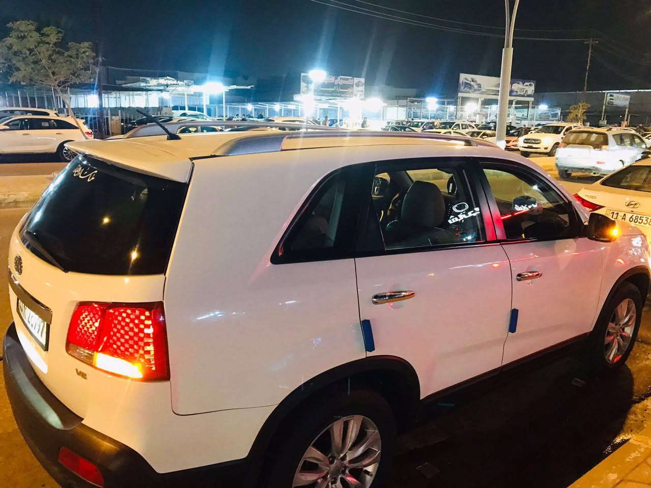 السلام عليكم ، مكلف بالنشر ،،،،سياره سورنتو للبيع موديل 13خليجي رقم انبار دولي ،تحويل مباشر  مكفوله كفاله عامه من صبغ او ضربه ،بيها فقط بارد بسيط مكينه 6 سلندر بلاديه 7راكب 3قطع تبريد تدفئه كله شغال  تحكمات استيرن تخم تاير ،اشاره مرايه شاشه كامره حساسات خلفيه بلادي تحويل مباشر    السعر 170 وبيه مجال بسيط ،مكانها الرمادي القريه العصريه ،،للإستفسار اتصال،، ***********
