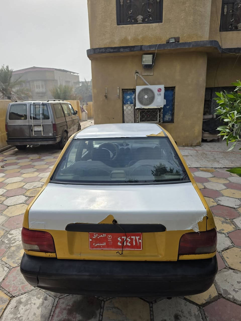 سايبا رقم قديم 2012مااندل راعيها بناصريه عندي عنوانه ومستمسكاته سعرها.      ٦ورقات البصره ابي الخصيب حي العسكري***********
