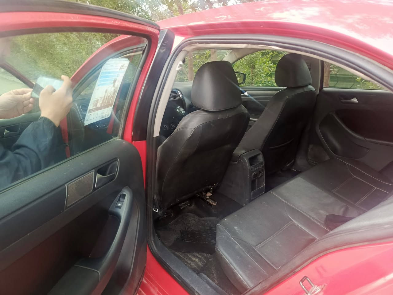 السلام عليكم
جيتا 2012 سيارة مصبوغ عام بدون حادث قوي محرك كير جدد صدر امامي وخلفي جدد سيارة جاهزة متصرف عليه فلس بأسمي مكاني بغداد دورة ‏‪***********‬‏
