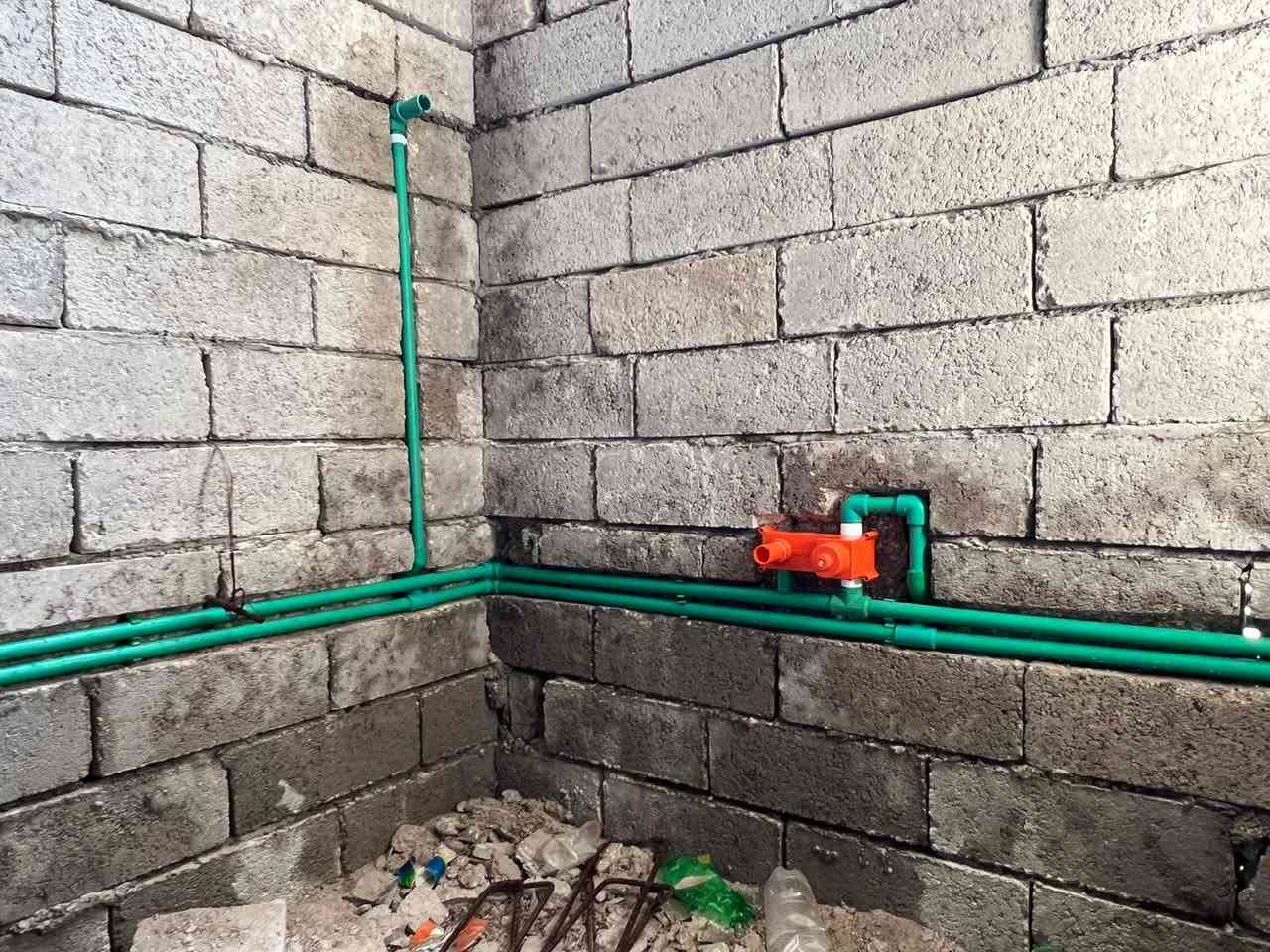 بسم الله الرحمن الرحيم
كلما أحسنت نيتك أحسن الله حالك وكلما تمنيت الخير لغيرك أتاك  الخير من حيث لا تحتسب 

السلام عليكم ورحمه الله اليوم وبفضل الله تم انجاز بيت يتكون من ثلاث مجاميع صحيه+شبكه تصريف السبالت +شبكه الغاز 
للأستفسار
اخوكم حسن الفهداوي ***********
