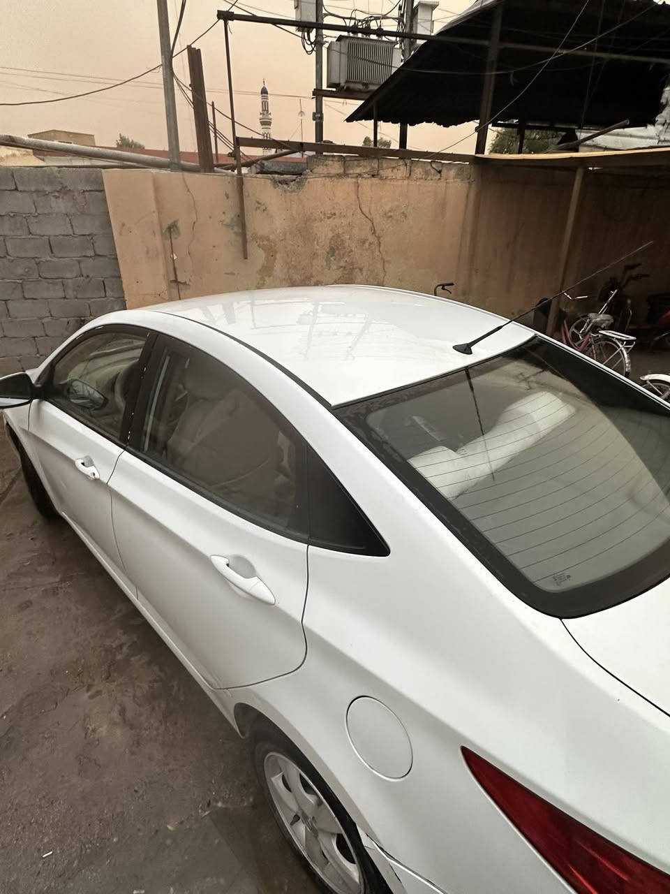 السلام عليكم
أكسنت 2016 خليجي رقم بغداد بأسمي مكفولة سياره جديد كير ومحرك وصدر 
محرك 1600 مكاني الفلوجة 
***********
