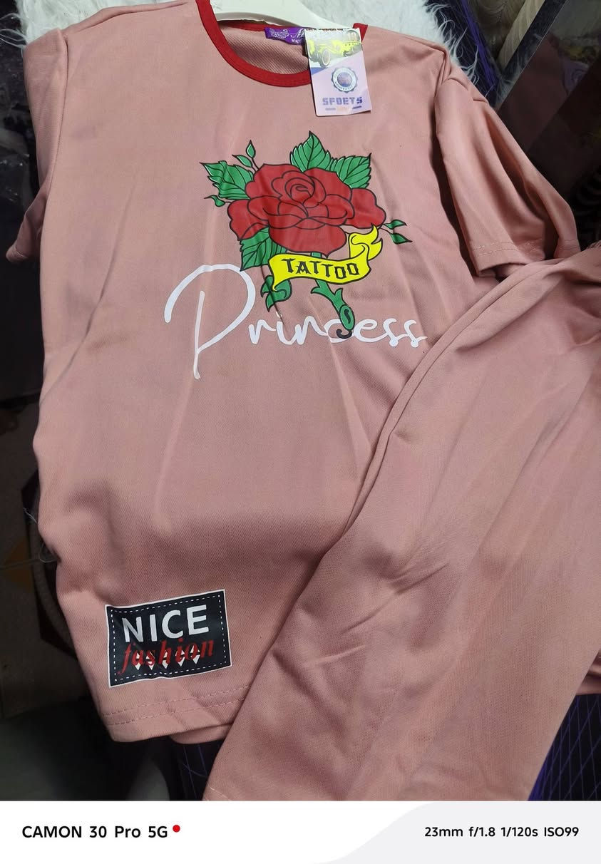 للهم صلي على محمد وال محمد
بلاش بلاش بلاش بلاش 🏃‍♀️🏃‍♀️🏃‍♀️

تراكات بناتي يلبس من عمر  اربع سنوات الى تسعه سنوات
 قطني شرط الفحص
سعر قطعه ب٤ 
٣ قطع ب١٠
للحجز واتساب 
***********
او على ما سنجر 
كل هله بيكم
