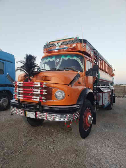 اقجم تنكر موديل ١٩٨١ رقم انبار سياره مايلرومطوله شغل الموصل وادي عكاب محرك مجفت جديد سايس فوك ستندرجوه ٣٠ كير٢٥ عادي تانكي مغلون فصال جديد السعر٥٣مليون للأستفسارالاتصال على الرقم *********** /***********العنوان الأنبار رمادي ٥كيلو الخط السريع معرض نسائم الفرات
