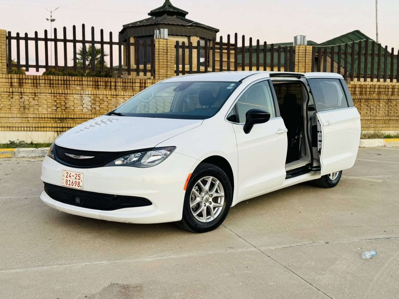 كرايسلر باسفيكا ( فيوجر )
موديل 2024 

محرك  3.6 بنزين

ماشية 25 الف ميل 

بصمه

ابواب بصمه

ابواب كهربائي تحكم كنترول

كشن هيتر

ستيرن هيتر

صندوق شفط

شاشه كبير

رادار

صور التقرير بالمنشور بدون حادث 

بدون دواخل بدون ارباك 

جامرلغ و باب صبغ امريكا 

بدون رقم تترقم شمالي

مكان السياره كركوك 

السعر// 205

***********
