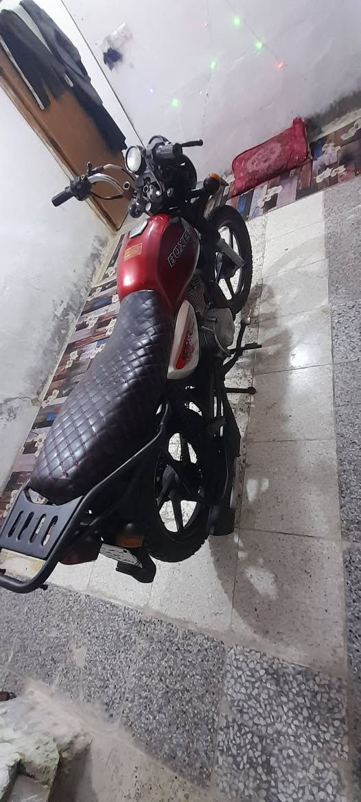 السلام عليكم
بوكسر مديل 2018 جبليه الدراجه دبلات جدد زوج تايرات جدد صالنصه جديده باتري جديد الدراجه مسويلهه ادامه ستونه كلشي ماعايزه الدراجه محوره مكينه فيوم مثل ماموضح بالصوره الدراجه أوراق سكنر السعر 550 وبيهه مجال الشراي يتصل وبيك خير وتدلل ماردك مكاني نجف للإستفسار الاتصار ***********
