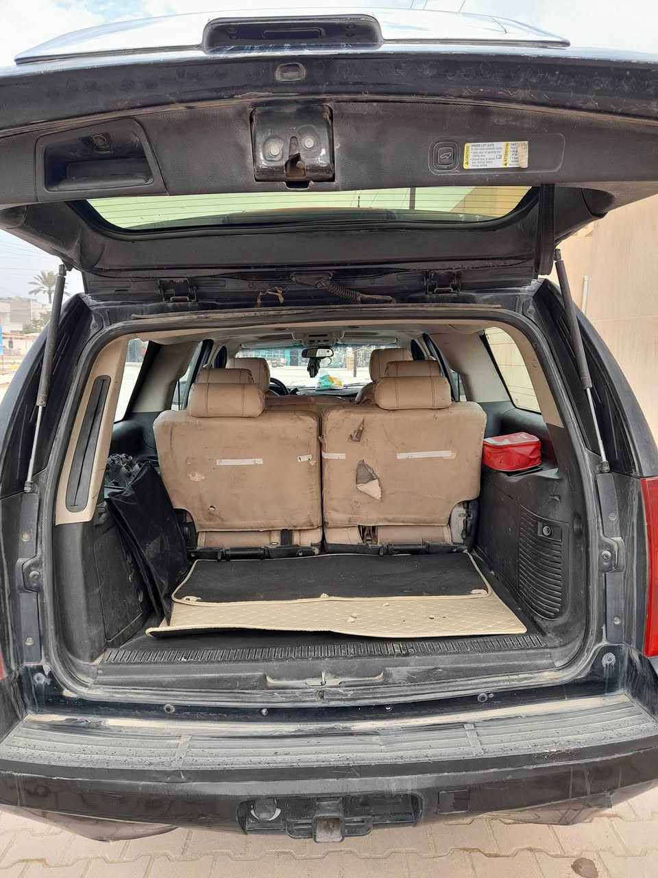 السلام عليكم شوفرليت سوبرمان للبيع 2007 موصفات LTZ رقم اربيل ضرر فقط جاملغ امامي جهة السايق وبيها ملاحضات بسيطه السياره مسجله خط صلاح الدين اربيل كير ومكينه وتحولي شرط سعر 128 وبيها مجال للاستفسار اكثر اتصل ***********
