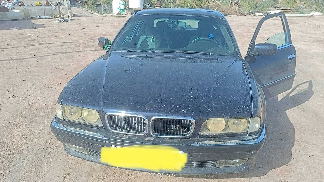 سلام عليكم للبيع سيارة بي ام دبليو خفاش او كاسحه 
موديل 1998
ماكنه بلاد 8سلندر 740
سيارة حلوه بس متروكه بيهه نواقص بصيطه ضفيره قديمه  
الاستفسار الاتصال او مراسله واتساب ***********او *********** بخدمة المشتري سعر 80وبيهه مجال او مراوس العنوان البصره الهارثه

