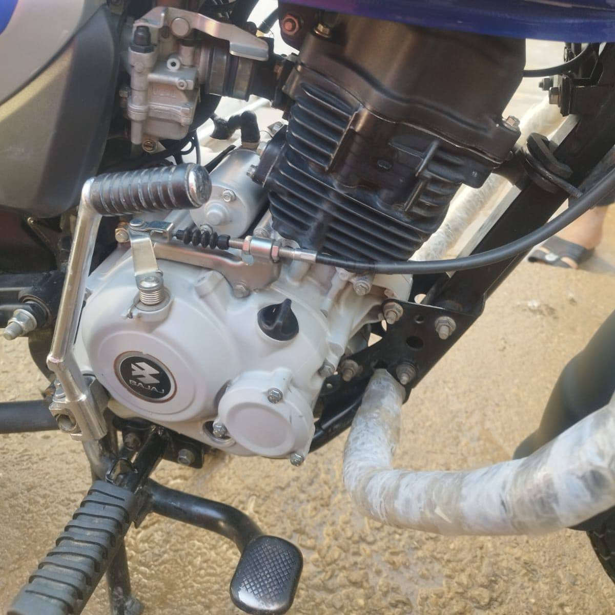 سلام عليكم دراجه بوكسر جبلي 23مرقم رقم نكليزي مكان ديالى الخالص كفالة عامة من كلشي ***********
