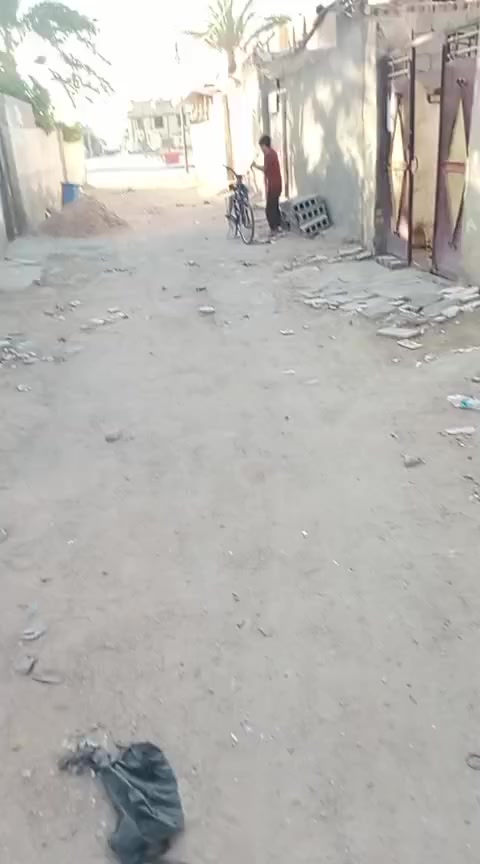 كمل الفيديو للخير يله اتراسلني
واني خادم ملاحضه صار غلط بدايت الفيديو مقابيلنه حي السلام احنه بحي 17 
البيت مساحته 160 متر. طابو صرف 
للبيع سعره 75 بي مجال بصيط 
او مراوس بكاع بيهه بيت 
الخاص مفتوح راسلني ودلل


**إذا كنت صاحب هذا الإعلان وتريد حذفه لأي سبب، رجاءا أرسل رسالة إلى الدعم الفني**