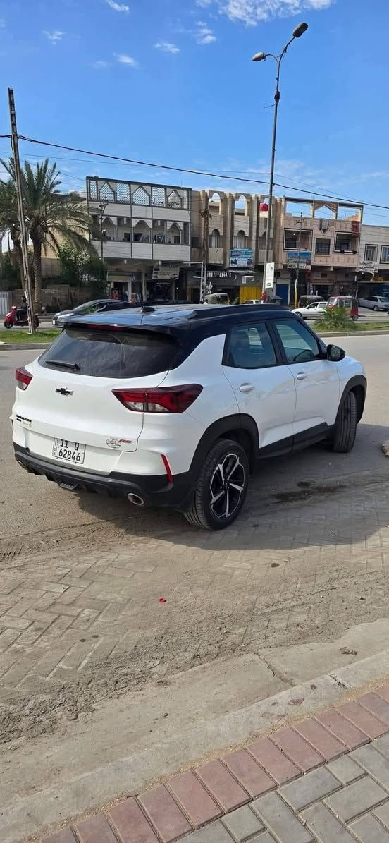 تريل بلايزر موديل 2022 حادثها سطحي بنيد فقط بدون دواخل  والباقي مكفول (السعر125) قابل للتفاوض
للأستفسار ***********

 فول مواصفات عدا الفتحه تجي قماره سوده بلاد بصمه ,شاشه ,جنطه كهرباء, رادار امامي خلفي جانبي ,كشنات كهرباء, تحكمات ستيرن ,تحديد مسار, لايت امامي زينون ,لد امامي خلفي , قطعتين تبريد  ,كامره خلفيه دواره ,اوتو ستوب , تدفئه كشنات ، دبل كزوز
مكان السياره بغداد الدوره
