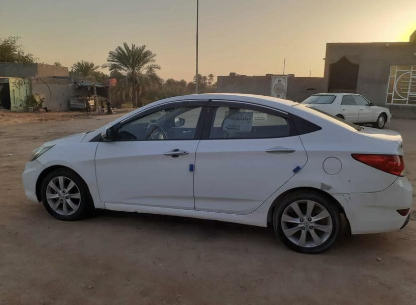 السلام عليكم اكسنت موديل ٢٠١٤ رقم بصره إنكليزي بأسمي مداور ثاني يوم وكل المحافضات تكدر تداور سنويه ل 2030 هزه جديده  سياره حلوه ونظيفه استخدام واحد محرك 1600 محرك وكير واكسن وتبريد مكفول السياره بيه نص الجاملغ الخلفي والسونار مرفق بالصور سعره 68$ وبيه مجال بسيط للشراي مستعجل على بيعها مكان السيارة نجف حي الزهراء للاستفسار اكثر الإتصال على الارقام
جعفر علي
***********
*********** 
متواجد واتساب وخط 24 ساعة 
غير متواجد على الفيسبوك
