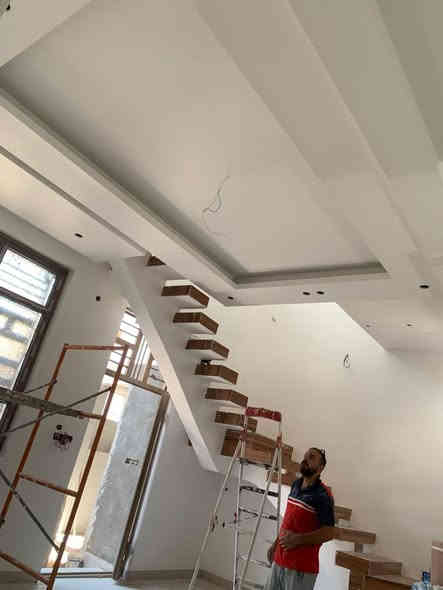 الديكور والاصباغ  اسعار منافسه المتر على 20 هذا العرض لمده شهر التواصل واتساب او مازنجر وهذا رقمي ***********ليحب يتصل واني خادم العنوان كربلاء
