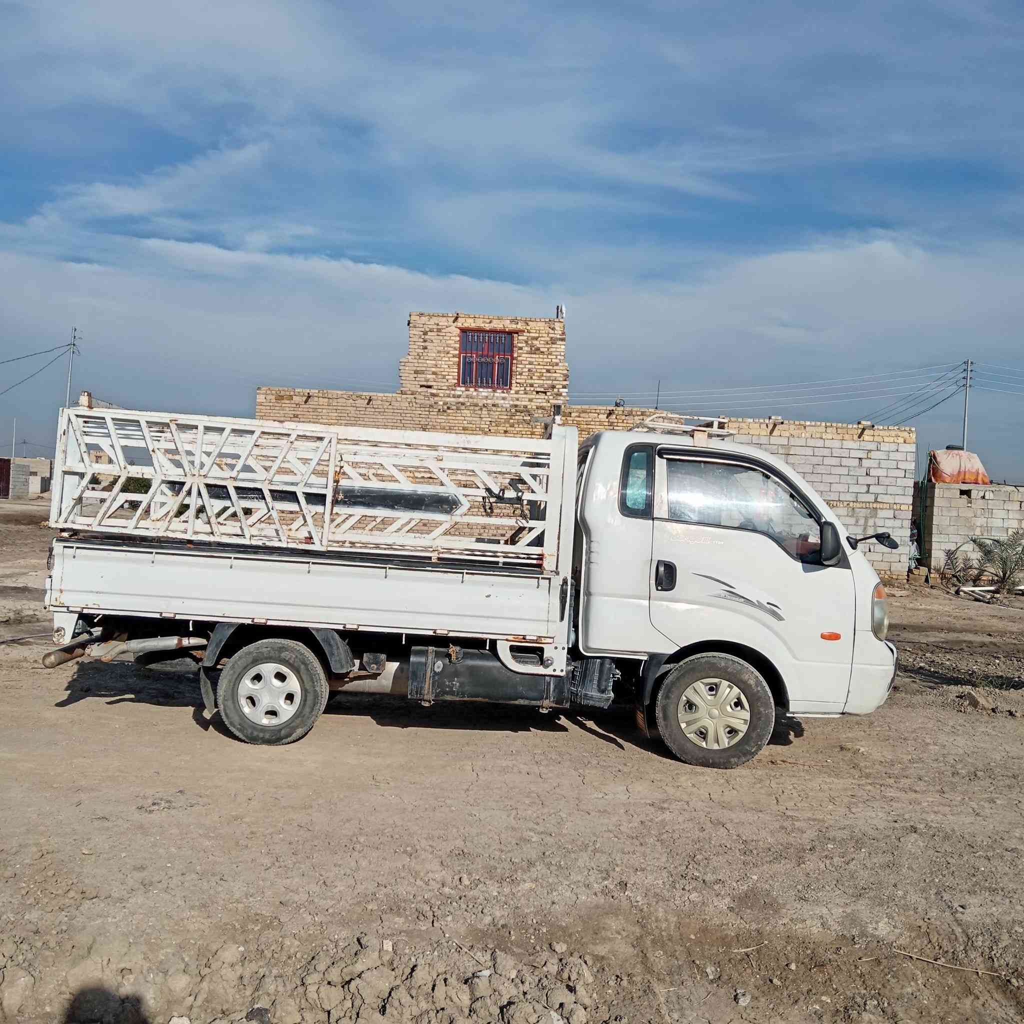 السلام عليكم كيه حمل البيع موديل ٢٠٠٨ بسمي مداور ثاني يوم سياره عشرط محرك كير شاصي المكان السماوه قضاء نجمي رقم نجف سنويه ٢٠٢٨محرك ٣٠٠ مفتوح ستاركس السعر ٨٠ وبه مجال ***********
