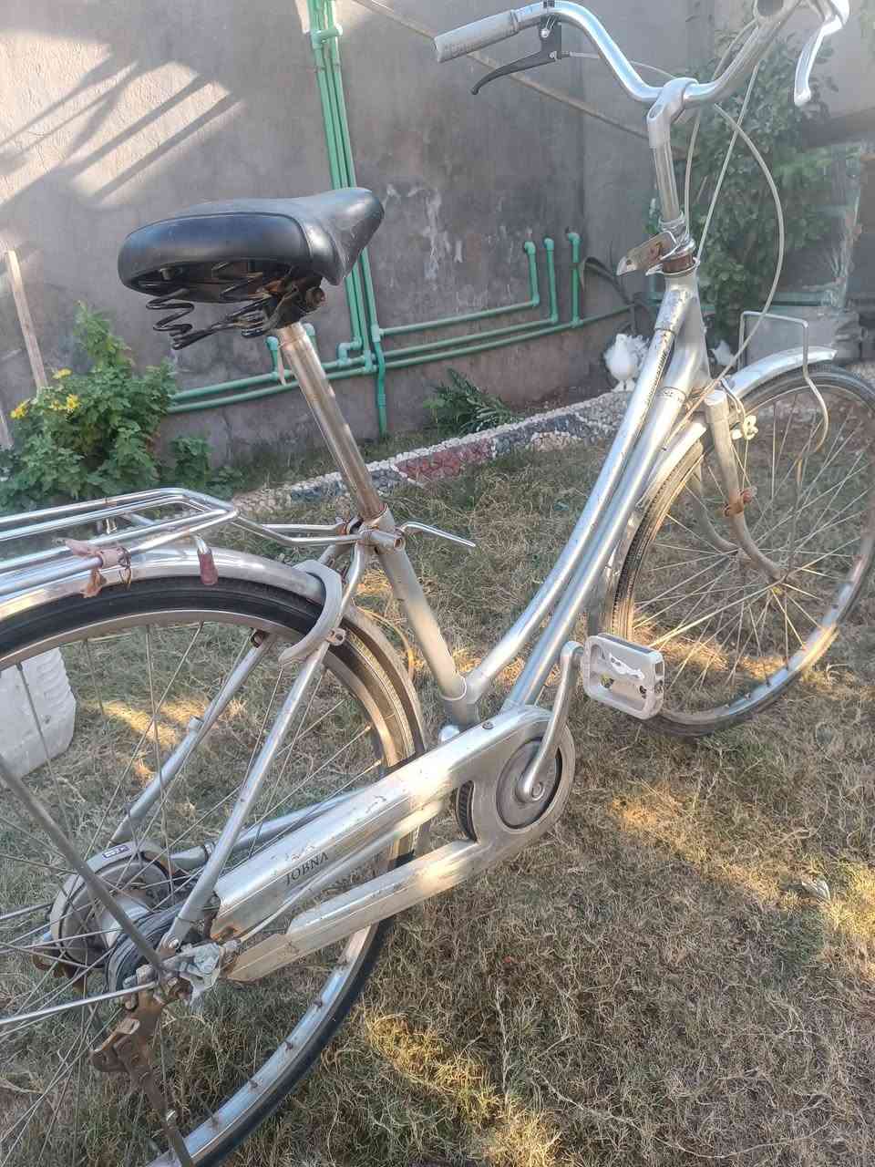 اسلام عليكم شباب. بايسكل للبيع حجم 26 نظيف كله استيل. وبيه كير سعر 50 الف الشراي يجي خاص. مكان مشخاب أم عرده
***********
