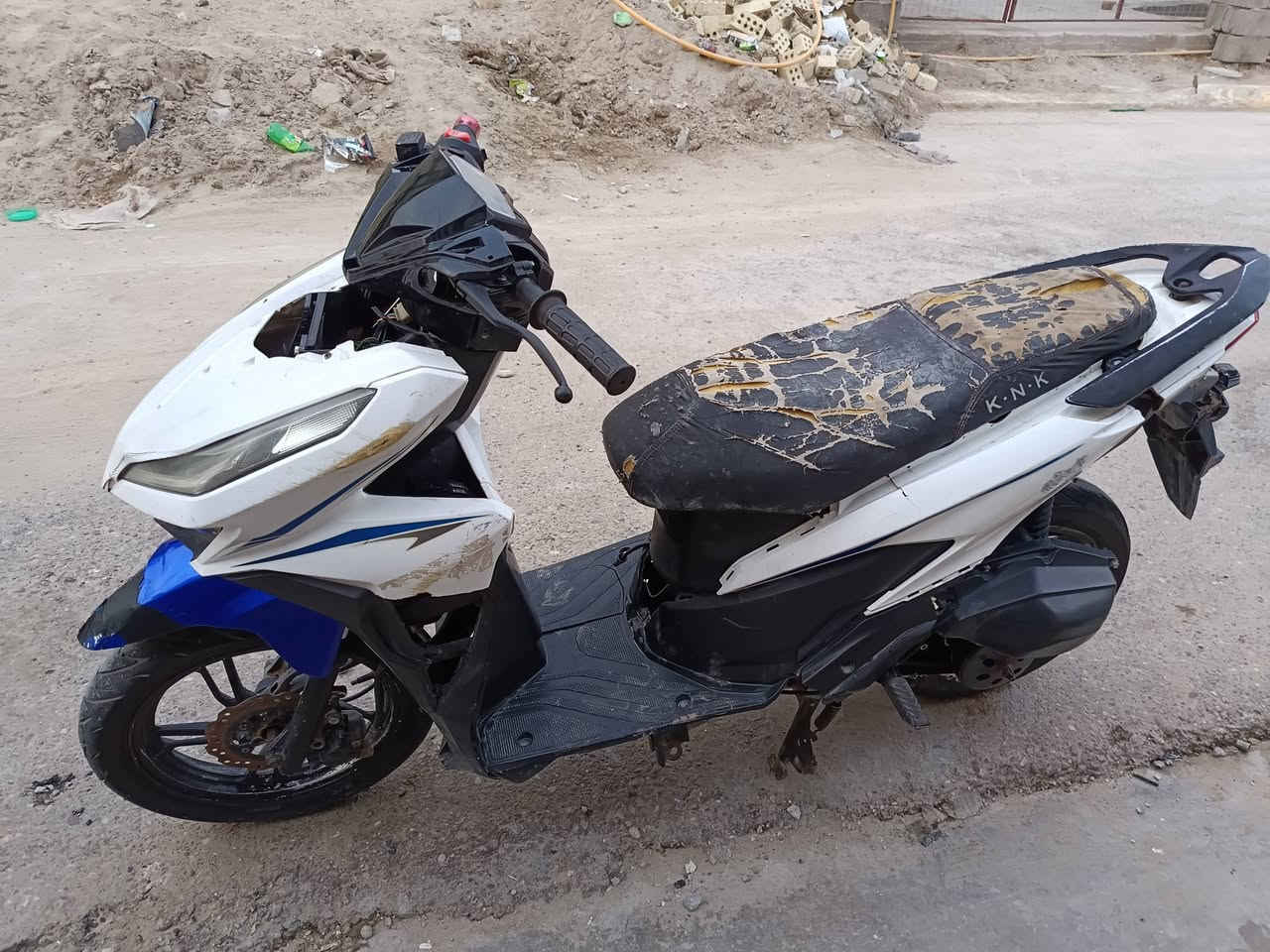 دراجه GTS
قويه 
شغاله نواقص بسيطه قبق هندر واير سكليتر 
مكاني فلوجه سعرها 125الف


**إذا كنت صاحب هذا الإعلان وتريد حذفه لأي سبب، رجاءا أرسل رسالة إلى الدعم الفني**