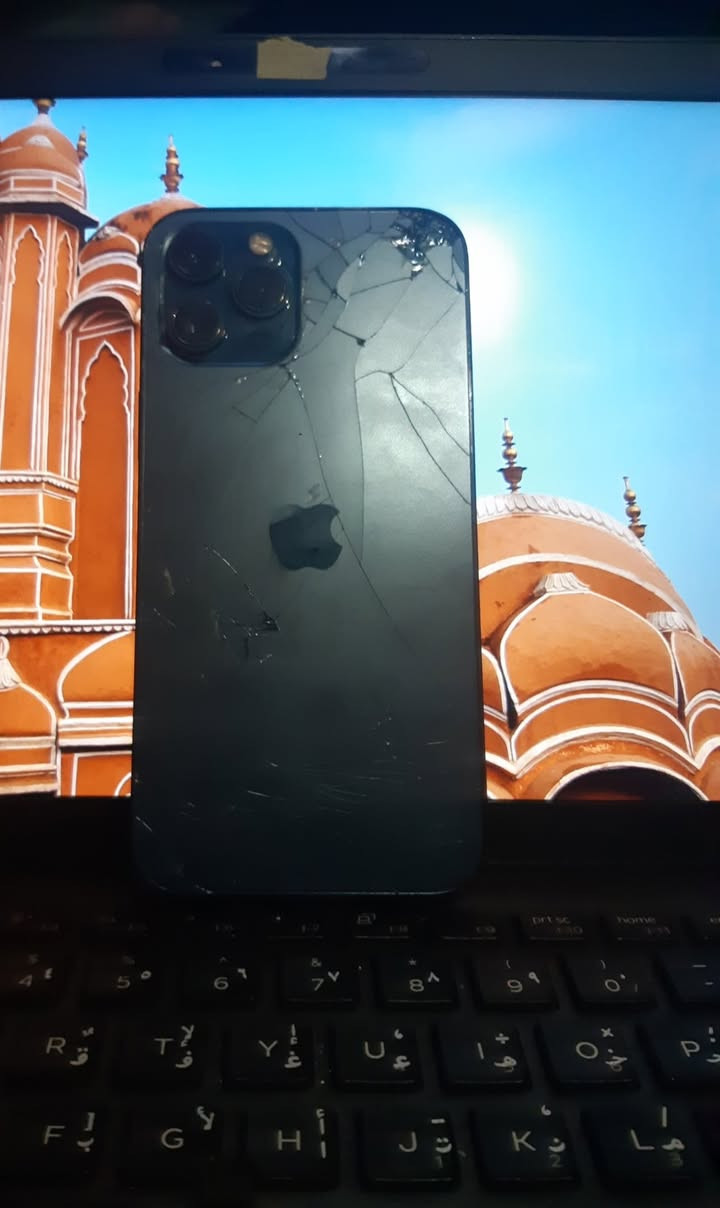 السلام عليكم ايفون 12 برو ماكس ماستر 

مبدل شاشة نوعية اصلية تلث خيارات 

ذاكرة 256  

السعر275 قفل قفل قفل جوة هل سعر لحد يدخلي

الرقم: ***********
