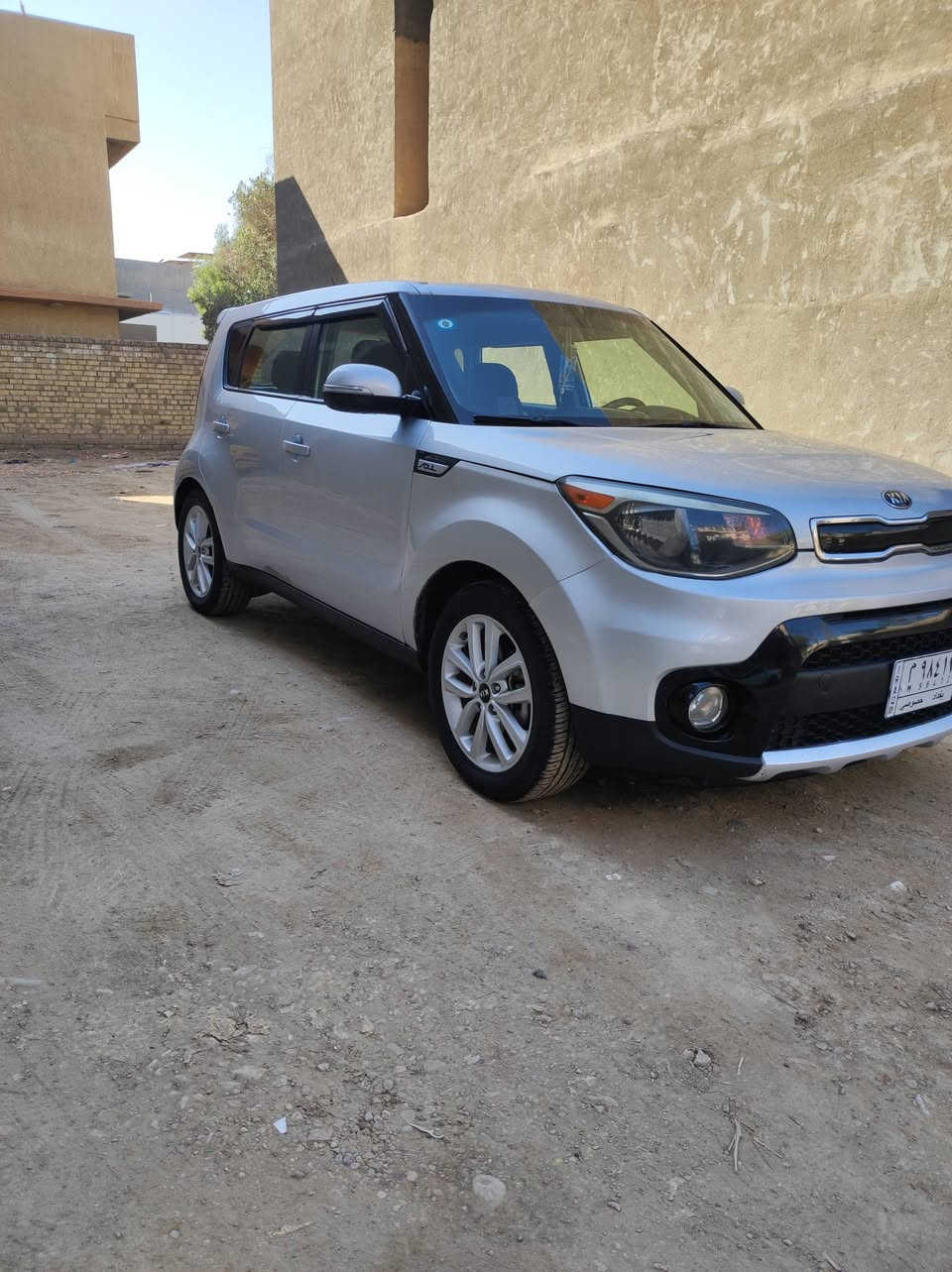 السلام عليكم 

كيا صول موديل 2018 رقم بغداد مكينه 2000 حادثها جاملغ امامي صبغ والبنيد مبدل نفس الون كير مكينه حداديه كفاله 82 ماشيه السعر 123 وبيه مجال قليل مكاني بابل ***********
