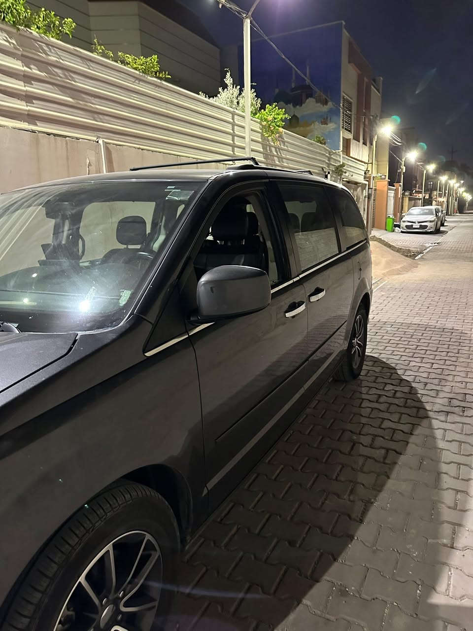 للبيع دوج كرفان 2017 كلين بدون حادث
رقم بغداد SXT

ماشية 140m

7 راكب كشنات مفصل

أبواب كهرباء+ جنطه كهرباء

$19,500وبيها مجال

بغداد

***********
