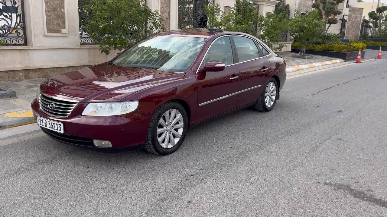 سلام عليكم
هيونداي أزيرا ٢٠٠٩السياره نظيفه جدأ كتلوكات الشركة بيها صبغتها حزام فرن درجة أولى بسبب شخوط وجراد بيها طخه بسيطه الجاملغ الأمامي الأيمن كولشي موضح بالفيديو افتحه واسمع تفاصيلها كامل 
سياره صافيه وخير من الله صدر امامي خلفي رقم بغداد انكليزي 
حجم المكينه 6 سلندر داخل جلد+تحكمات كهربائيةكروز سرعة
٥ويل كب بلادي تخم تاير جديد + صدر جديد
مري جانبيه قلابه عند الرجوع اشاره مري جانبيه بردة خلفيه سماعات انفنتي دمام خلفي بلادي تبريد قطعتين كير اوتو تحكم ستيرن جهتين مثبت سرعة cruise control سستم نيكل بلاد دوسات نيكل Azera بلاد بلوتوث + 3 مخارج USB نطام مانع انزلاق Abs
اخوان السياره جديده وما بيها اي نقص 
مكانها الفلوجة 
السعر 97
***********
***********
