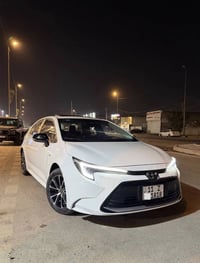 كورلا ليفين 2025 فول مواصفات كراسي جلد كهرباء ماشيه 12 الف السعر 23ملي...