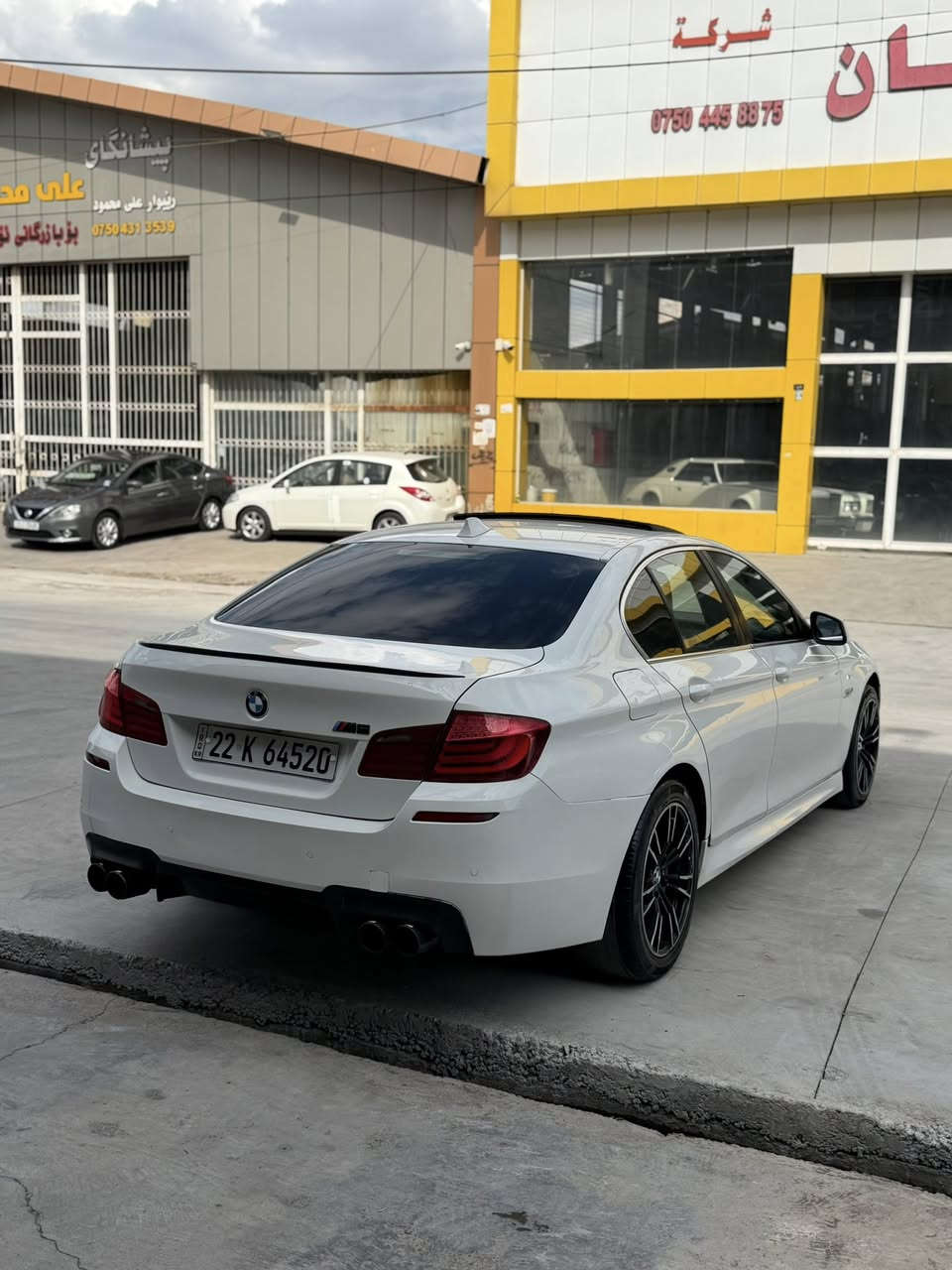سلام عليكم اخوان عندي  BMW F10
للبيع و مراوس مؤديل ٢٠١١
سيارة بيها ٤ قطع سبخ رش بدون دواخل
وكالة شركة عروش زيرؤ مال اربيل
محر٥٣٠ نوزل قصير مرغوب  
محرك مامفتوع سيارة جديد بمعنى الكلمة 
صدر عداديه كل بشرط تبريد ثلج 
رقم سنوي كل جديد بسمي ع ٣٠
سحر ١٣٣ بيها مجال قليل💸
مكان اربيل🚘
*********** واتساب 📞
