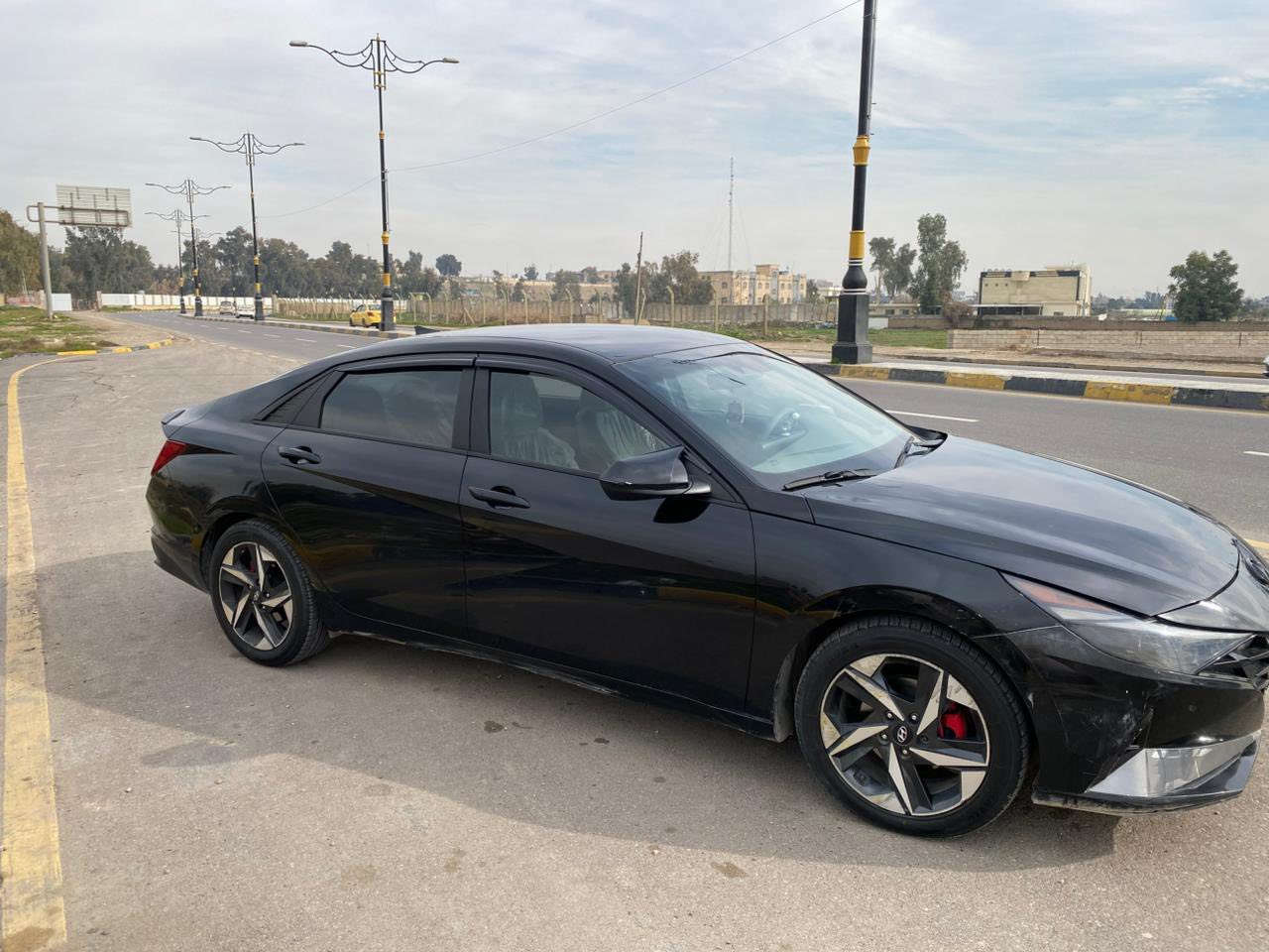 السلام عليكم  الانتره ٢٠٢١فول عده فتحه تشغيل عن بعد .كشتات كهرب حريايه .محرك كير مكفلوين .دخول ذكي .اشارت ترحيب .حساسات و ردارات .نقطه عمياء. كأمره شاشة دجطل  شاشة كامله بيه ٣اضمه قياده سبور و عادي و اقتصادي 
السياره حيل نضيفه و سعرها مناسب جداً 

السعر ١٣٥$و بيها مجال بسيط جدا 

الرقم
***********
