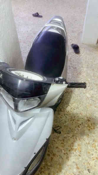 سلام عليكم ماكس ١٤٠ الدراجه فول حلوة مكينه تخبل السعر ٣٥٠ مستعجل على بيعتها محتاج فلوس مكاني بغداد حي اور ***********
